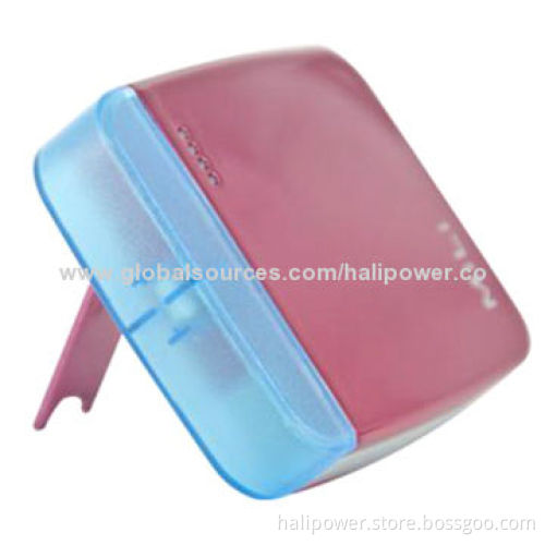 Rechargeable power pack for iPhone 5/5S/5C